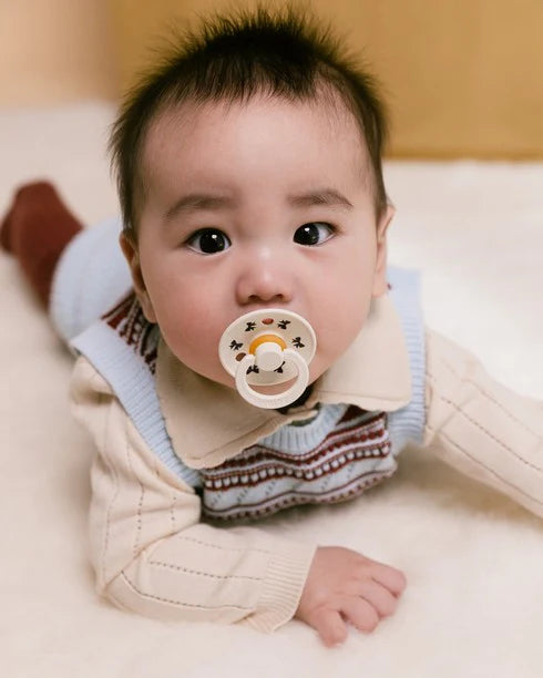 Colour Round Pacifier 2pk.- Holiday Bow Ivory/Plum