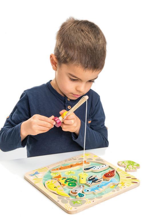 Wooden Pond Dipping Magnetic Game