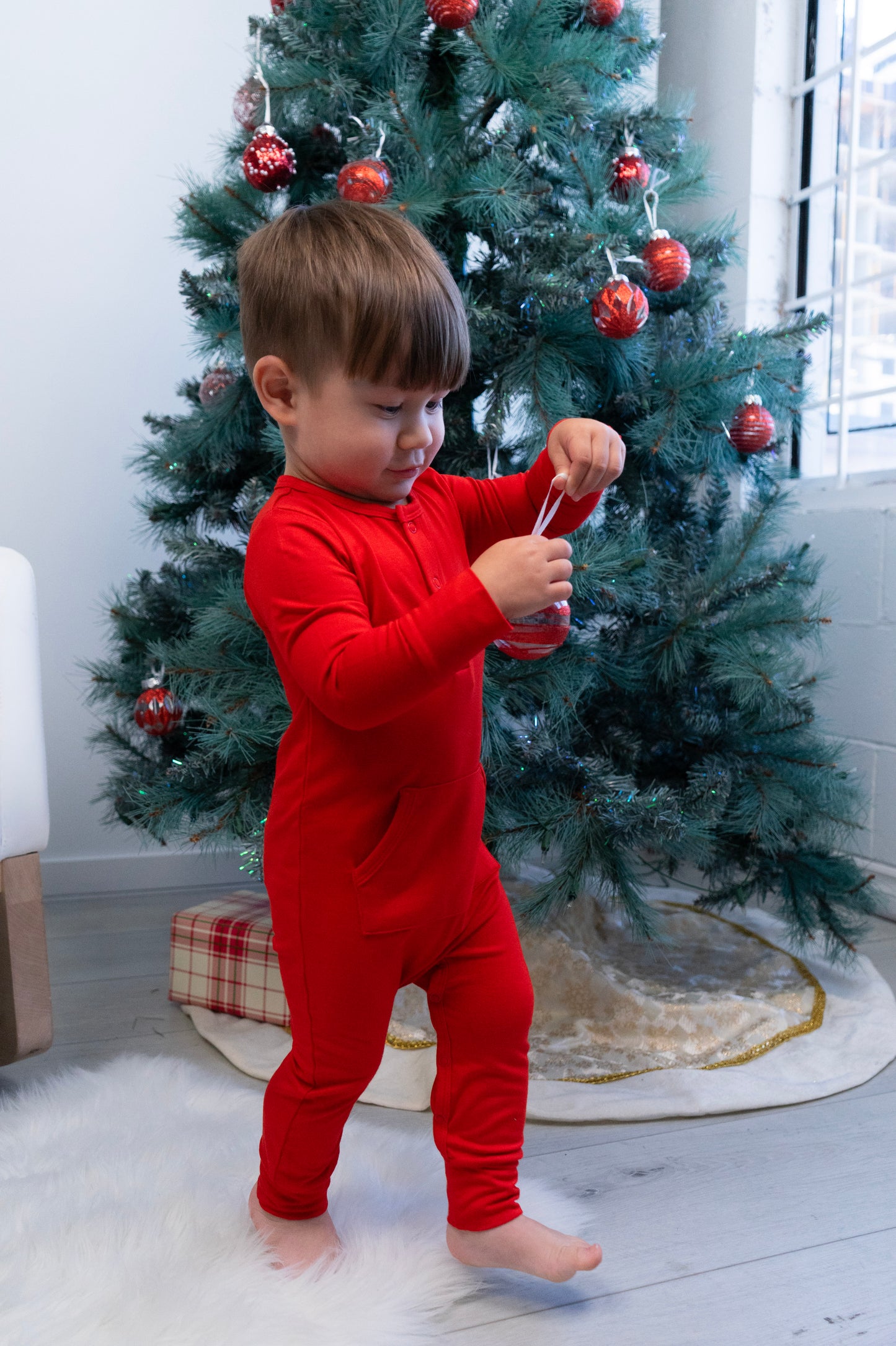 Bamboo Long Sleeve Pocket Romper- Santa Red