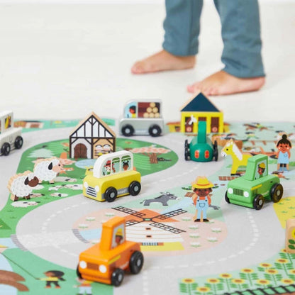 Cross Roads: Countryside Wooden Green Tractor