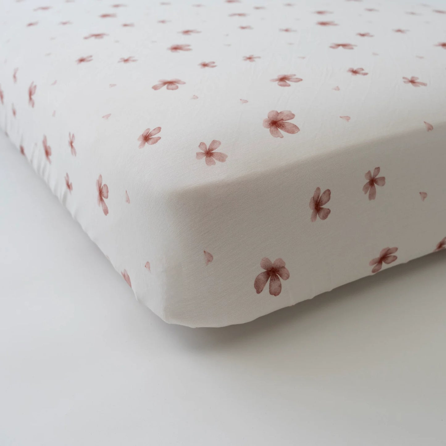 Bamboo Crib Sheet- Petals