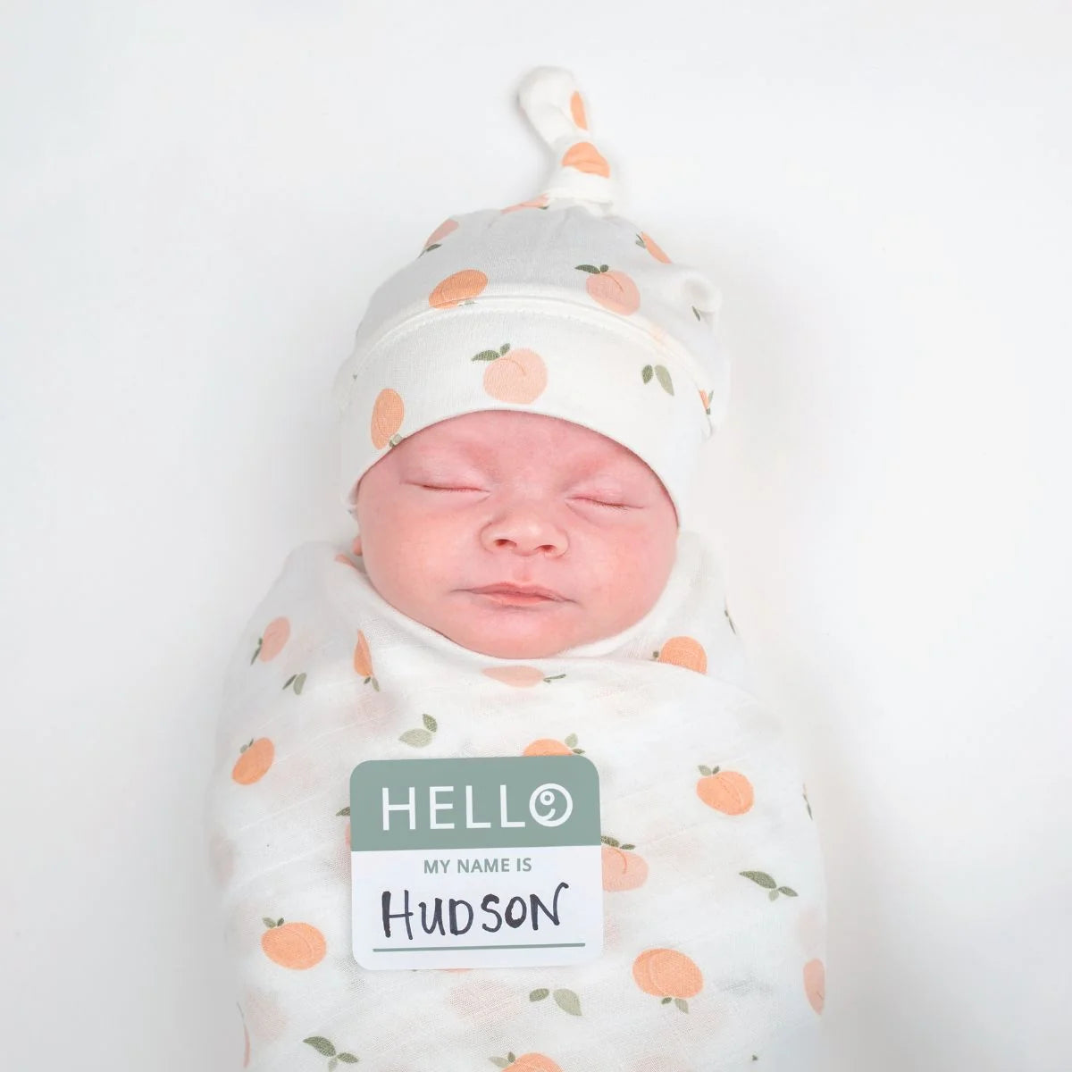 Hello World Knotted Hat & Muslin Swaddle Set- Peaches